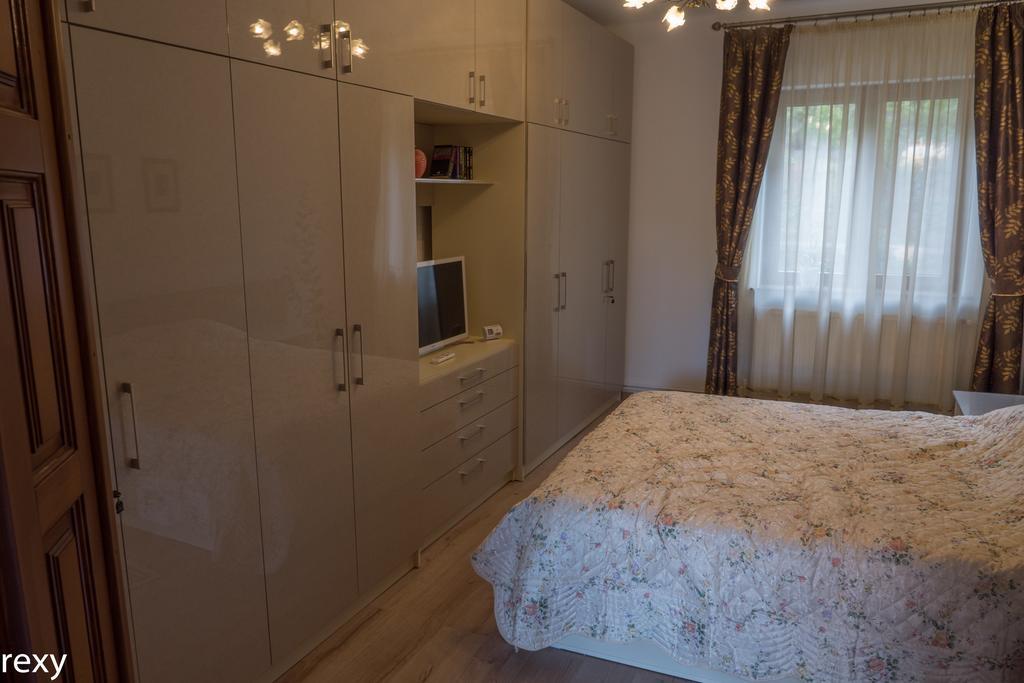 Chic Apartment Brasov Exterior photo
