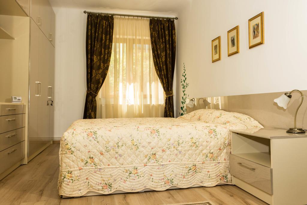 Chic Apartment Brasov Exterior photo
