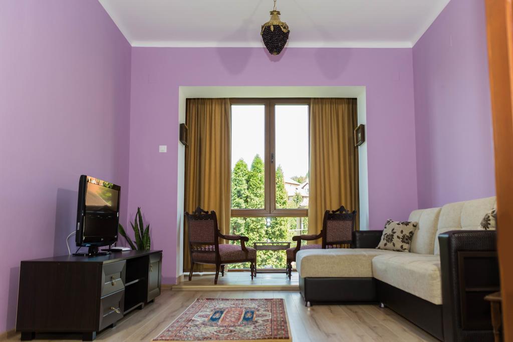 Chic Apartment Brasov Exterior photo